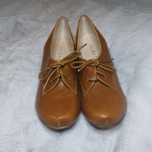 Brown Oxford Heels